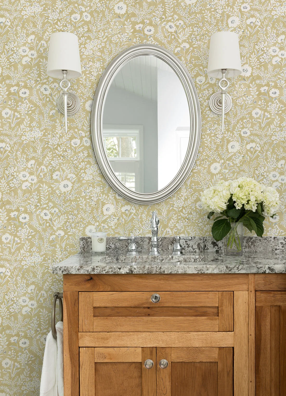 York Chesapeake Agathon Floral wallpaper pattern detail